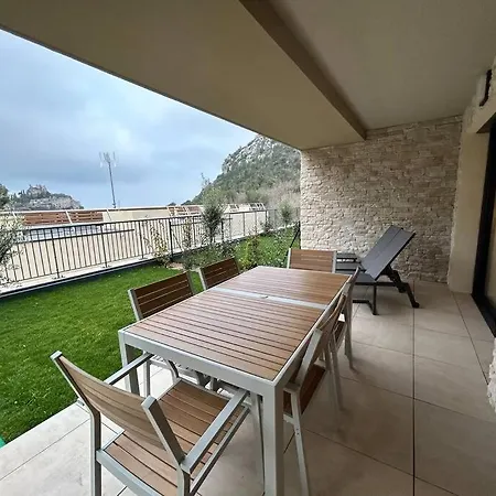 Prestige View 103 *